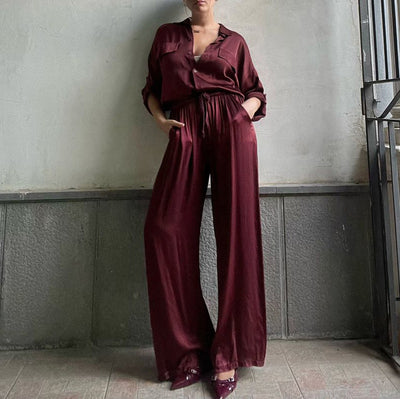 Conjunto Ejecutivo: Blusa Suelta con Solapa y Pantalón Talle Alto