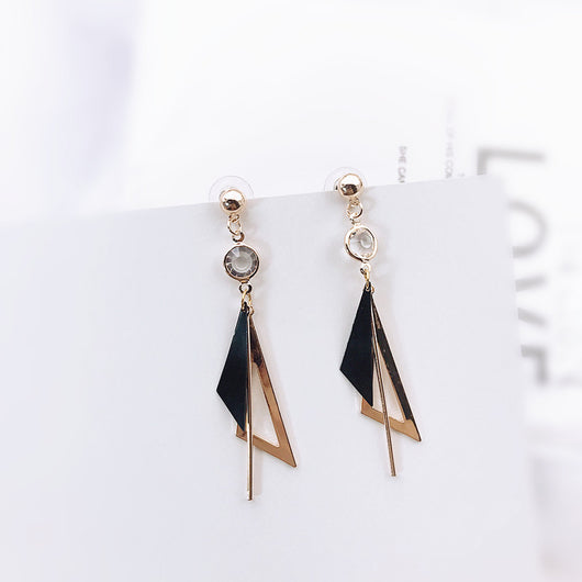 Aretes Coreanos Asimétricos con Flor de Perla y Moño - Image 58