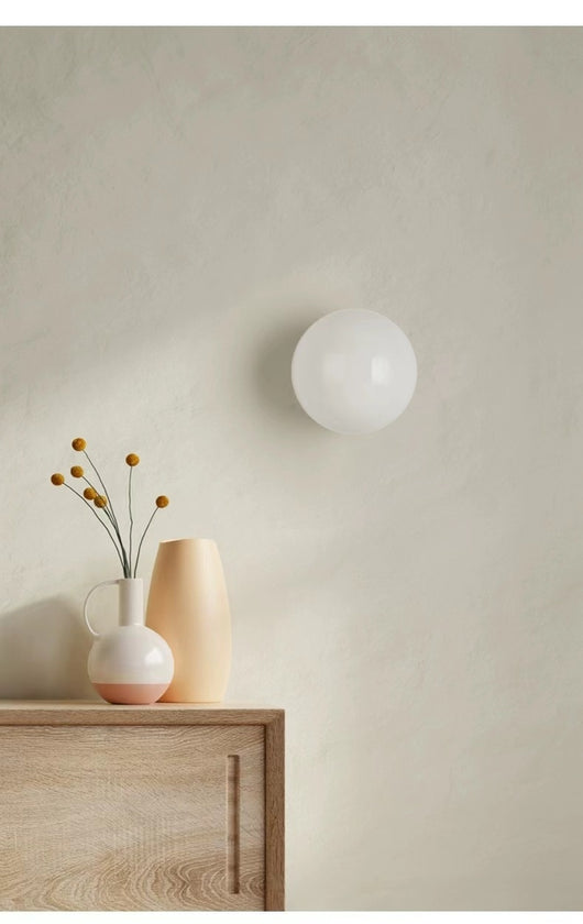 Lámpara de Pared Minimalista de Diseño en Vidrio Esférico - Image 14