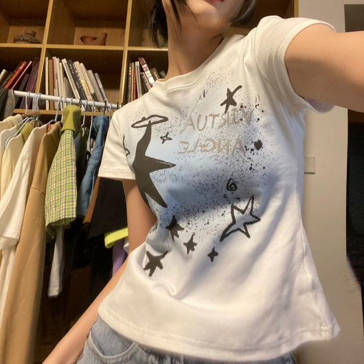 Camiseta Blanca Básica con Estrella Pintada a Mano