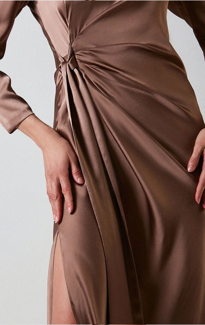 Vestido Slim Elegante con Detalle Asimétrico en Cadera - Image 10
