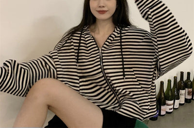 Sudadera Holgada a Rayas con Estilo Relajado - Image 8