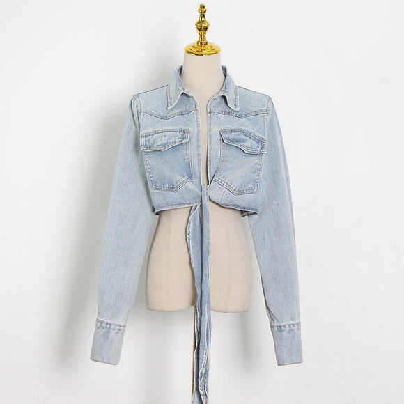 Chaqueta Denim Cropped con Amarre en el Pecho