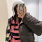 Suéter Femenino con Detalles en Contraste y Líneas Delicadas