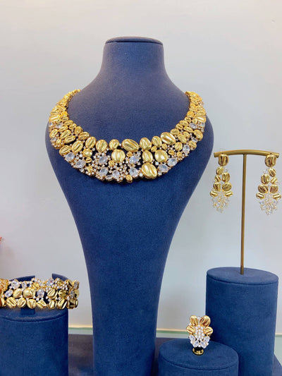 Conjunto de Collar y Aretes para Boda, Elegante y Sofisticado - Image 9