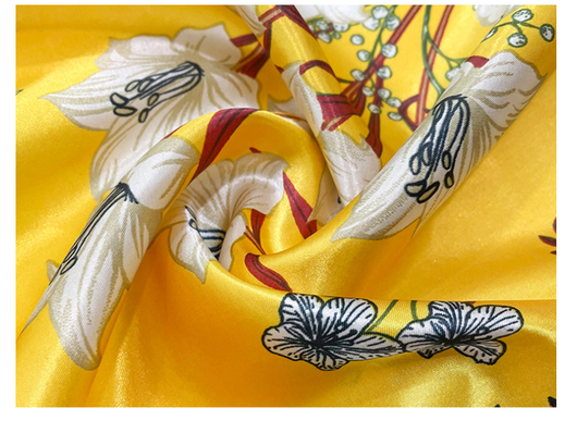Pañuelo Cuadrado de Seda Estampado Europeo - Image 6