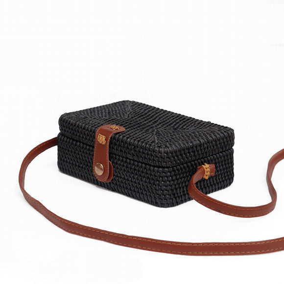 Bolsa Tejida de Ratán con Correa Diagonal - Diseño Artesanal Retro