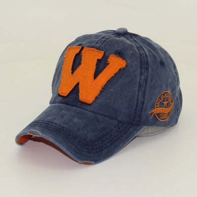 Gorra de Béisbol con Parche de Letra - Image 3