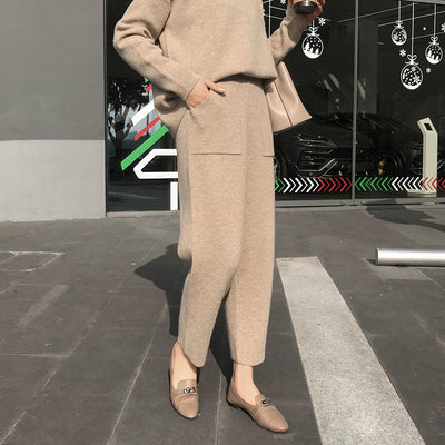 Conjunto Elegante de Suéter y Pantalón Tejido Slim Fit - Image 7