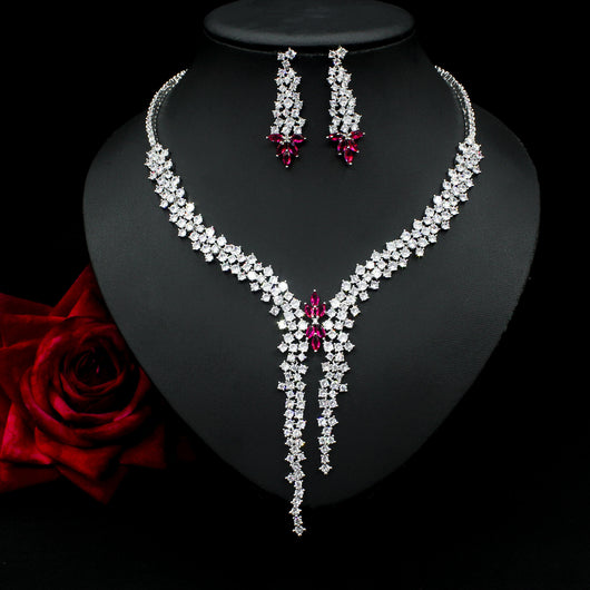 Conjunto de Aretes y Collar de Plata con Circonitas Incrustadas - Diseño Exagerado - Image 7