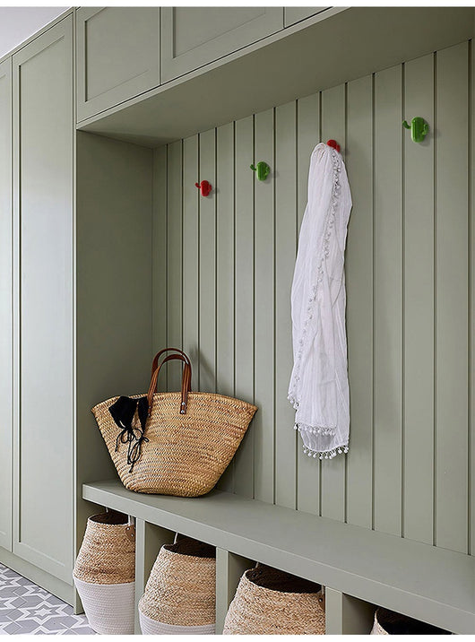 Mueble Zapatero Nórdico Minimalista con Perchero y Diseño de Cactus - Image 15