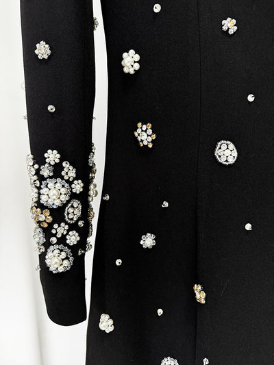 Vestido Largo Slim con Pedrería y Detalles de Alta Costura - Image 11