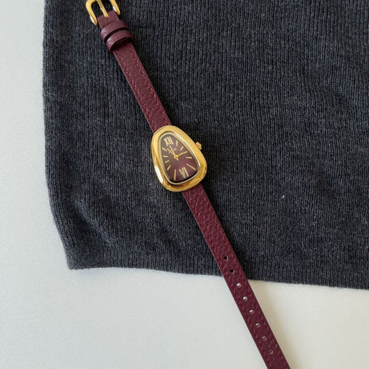 Reloj Vintage Rojo para Mujer - Diseño Clásico Año Nuevo - Image 3