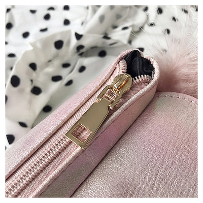 Bolso de Noche Elegante con Plumas de Avestruz y Cadena de Perlas - Image 28