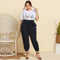 Conjunto Casual Mujer: Blusa Estampada con Cuello Redondo y Detalle de Cordones