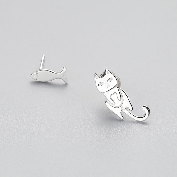 Aretes de Plata 925 Asimétricos con Diseño de Gato y Pez - Joyería Personalizada para Mujeres