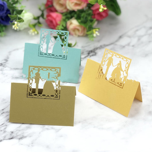 Tarjeta Decorativa para Mesas de Boda Estilo Europeo con Diseño de Manos Entrelazadas - Image 9