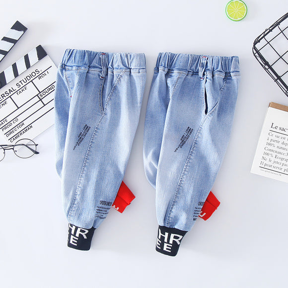 Jeans de Color Elásticos: Comodidad y Estilo
