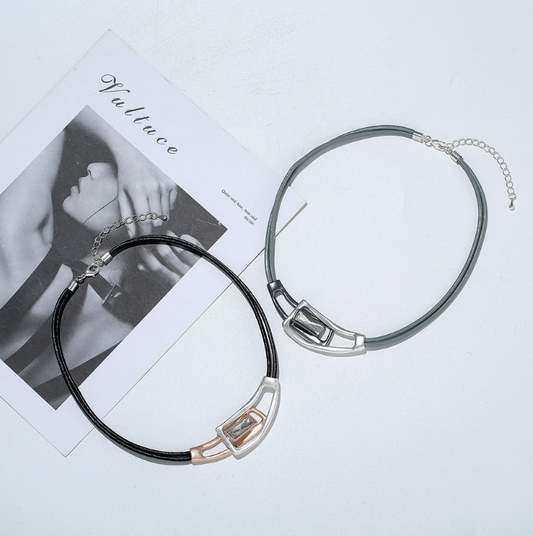 Collar Geométrico de Aleación Rectangular