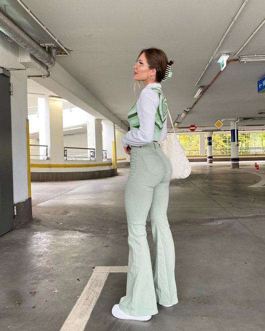 Pantalones Verdes Acampanados Slim para Mujer - Image 12