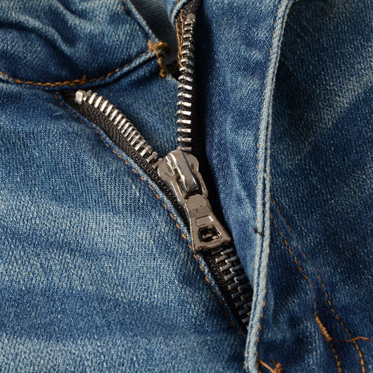 Jeans Vintage Desgastados con Parches de Cuero y Diseño Patchwork para Hombre - Image 24