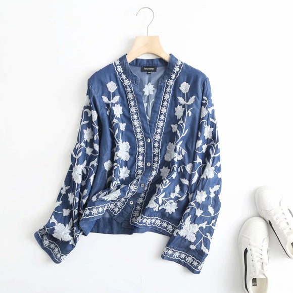 Camisa Denim de Algodón Tencel con Cuello V y Bordados para Mujer
