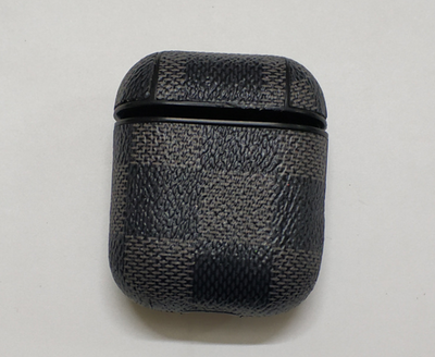 Estuche de Protección Inalámbrico Compatible con Apple - Image 5