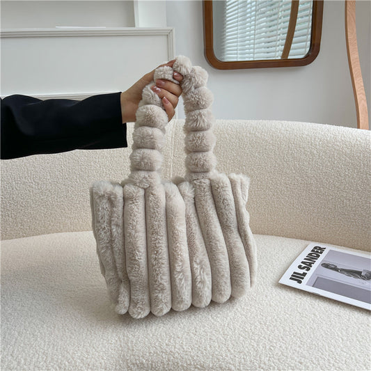 Bolso de Hombro Amplio con Capacidad Grande y Diseño Moderno en Peluche - Image 2