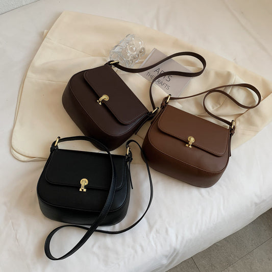 Bolso Saddle Retro con Textura - Elegancia Clásica para Mujer