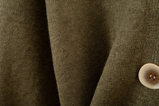 Conjunto Elegante: Cardigan Escote V y Pantalón Ancho - Image 4