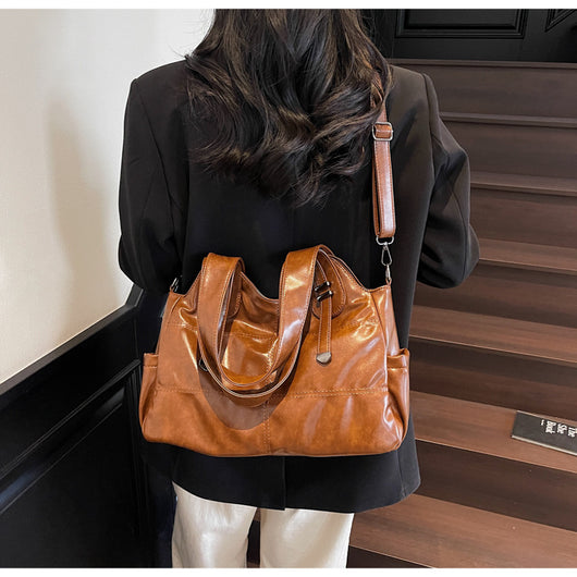 Bolso de Cuero Suave Grande con Bandolera Ajustable para Mujer - Image 18