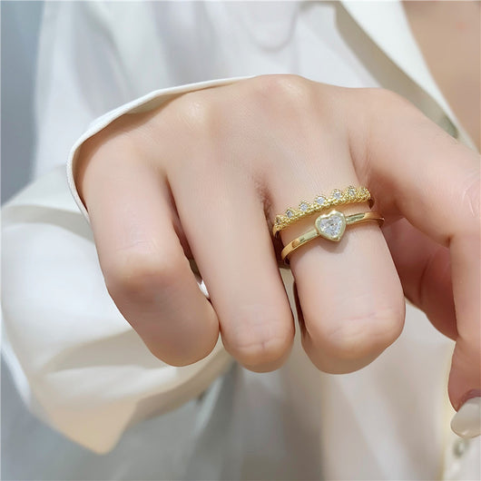 Anillo Personalizado en Oro Amarillo con Diamantes - Image 10