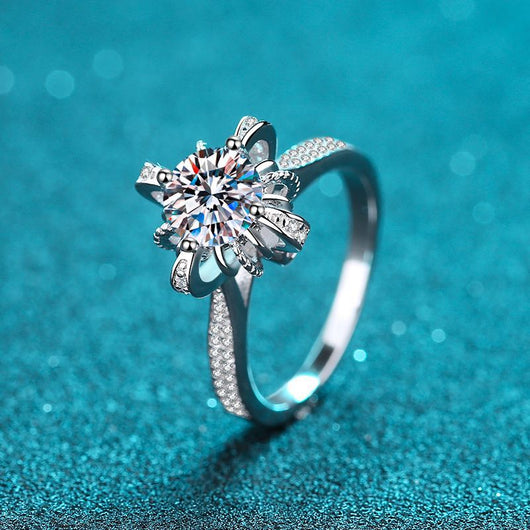 Anillo de Plata 925 con Moissanita de 1 Quilate - Diseño Microengastado - Image 2