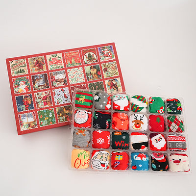 Set de 12 Medias Navideñas Premium en Caja Regalo - Image 9