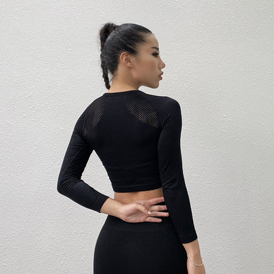 Top Deportivo Ajustado de Manga Larga con Detalles Calados - Secado Rápido para Yoga y Fitness - Image 11