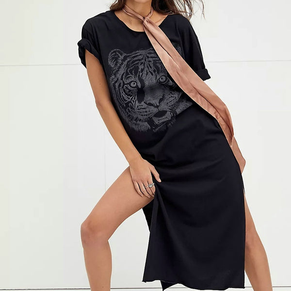 Blusa Cuello Redondo Estampado Tigre con Abertura Lateral