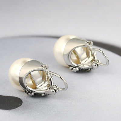 Aretes Vintage de Perla con Incrustaciones de Circón Negro - Image 4