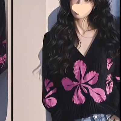 Blusa Estampada Floral Negra Ajustada y Favorecedora - Image 7