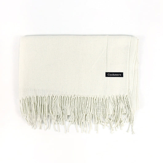 Bufanda Ligera de Color Liso con Flecos Elegantes - Image 6