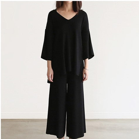Conjunto Elegante: Blusa Escote V con Pantalón Palazzo de Pierna Ancha - Image 4