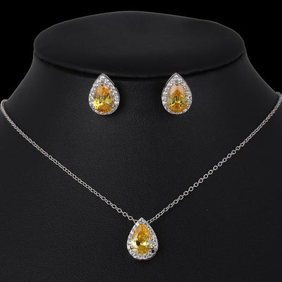 Conjunto de Aretes y Collar con Circonitas en Forma de Gota - Image 14