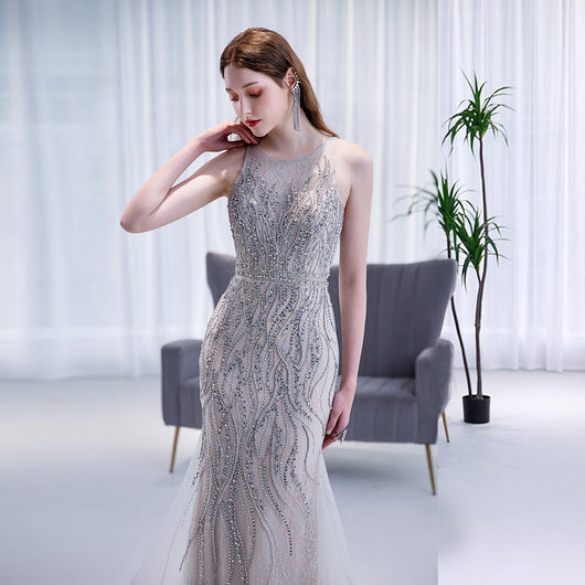 Vestido de Noche Elegante Silueta Sirena para Eventos Exclusivos - Image 9