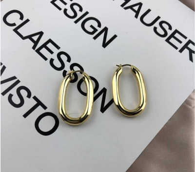 Aretes Dorados en U Oversize - Image 6