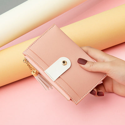 Monedero Compacto de Colores Vibrantes con Borlas y Detalles de Costura - Image 3