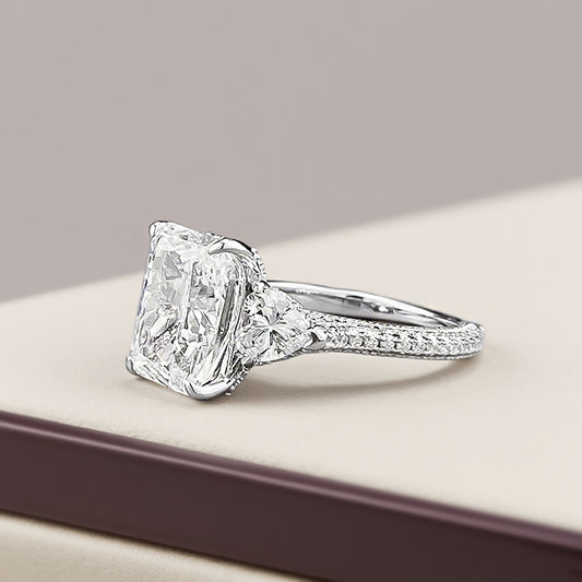 Anillo de Diamante de Hielo con Corte Flor de Cristal Completo - Image 2