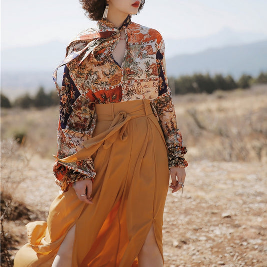 Blusa Retro con Moño y Estampado Floral