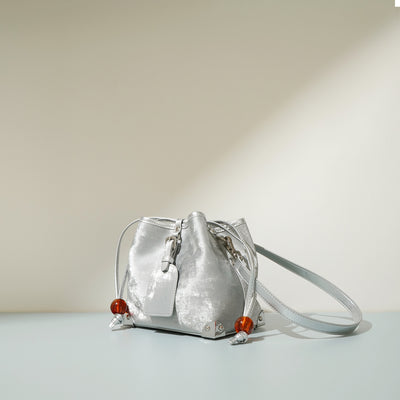 Bolso Bandolera de Satén Chino con Asa Única