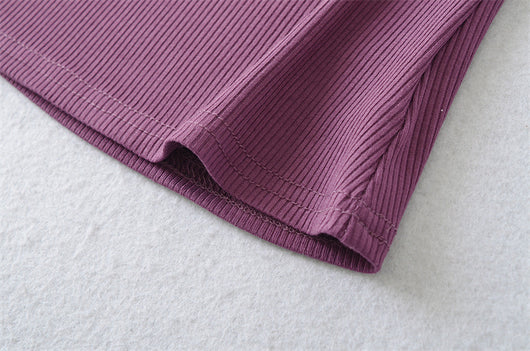 Playera Cuello V Ajustada de Manga Corta - Diseño Moderno y Favorecedor - Image 27