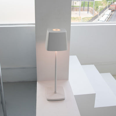 Lámpara LED Táctil Recargable para Escritorio y Dormitorio - Image 11