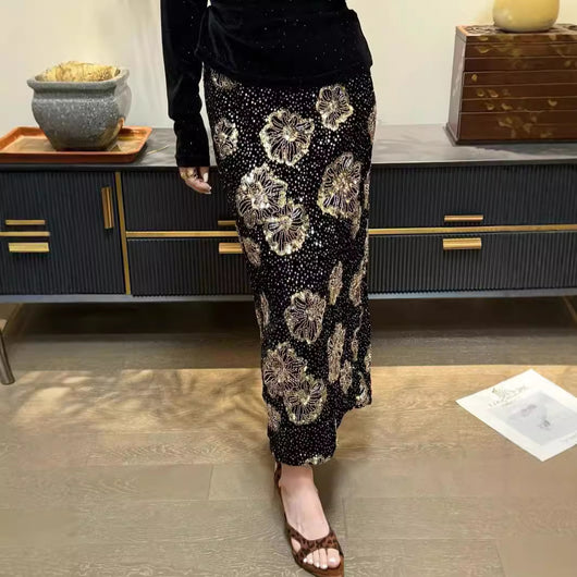Falda Elegante de Terciopelo con Lentejuelas y Bordados Elaborados